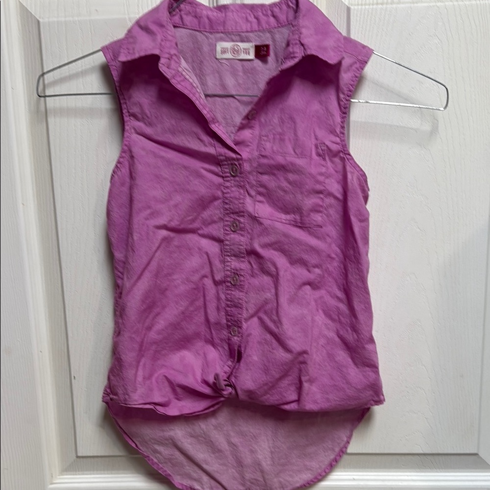 Girl’s Sleeveless Pink Button-Up Top